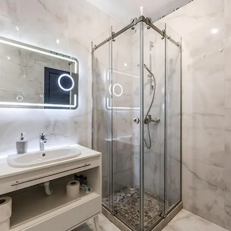 Appartement Skyline 5br Near Air Albania Stadium By Pikhost Tirana