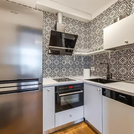 Appartement Skyline 5br Near Air Albania Stadium By Pikhost